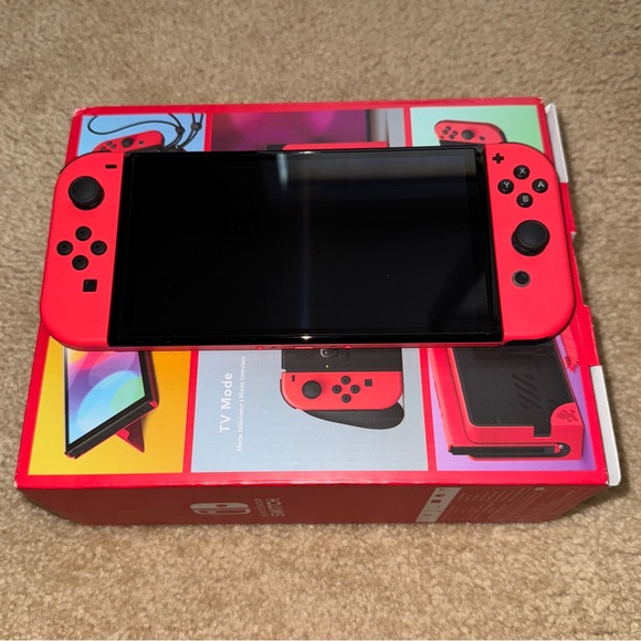 Nintendo Switch OLED - Mario Red Edition